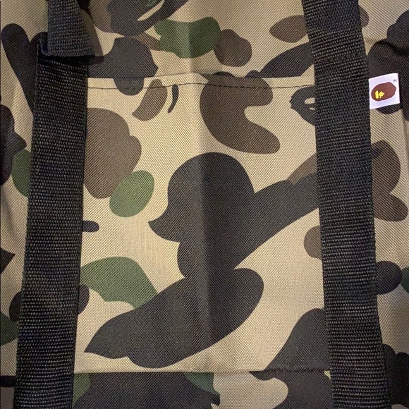 ⭐️Host Pick-A Bathing Ape BAPE Duffle Shoulder bag - Picture 2 of 4